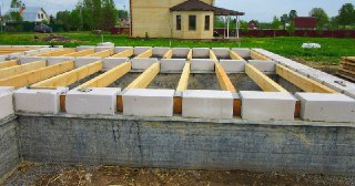 Фундамент для дома Похвистнево. Заказать под ключ цена от 3260 руб/м3